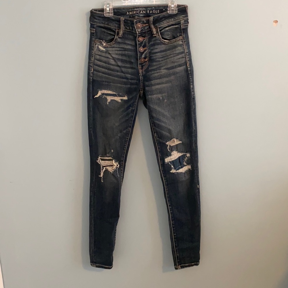 American Eagle blue jeans